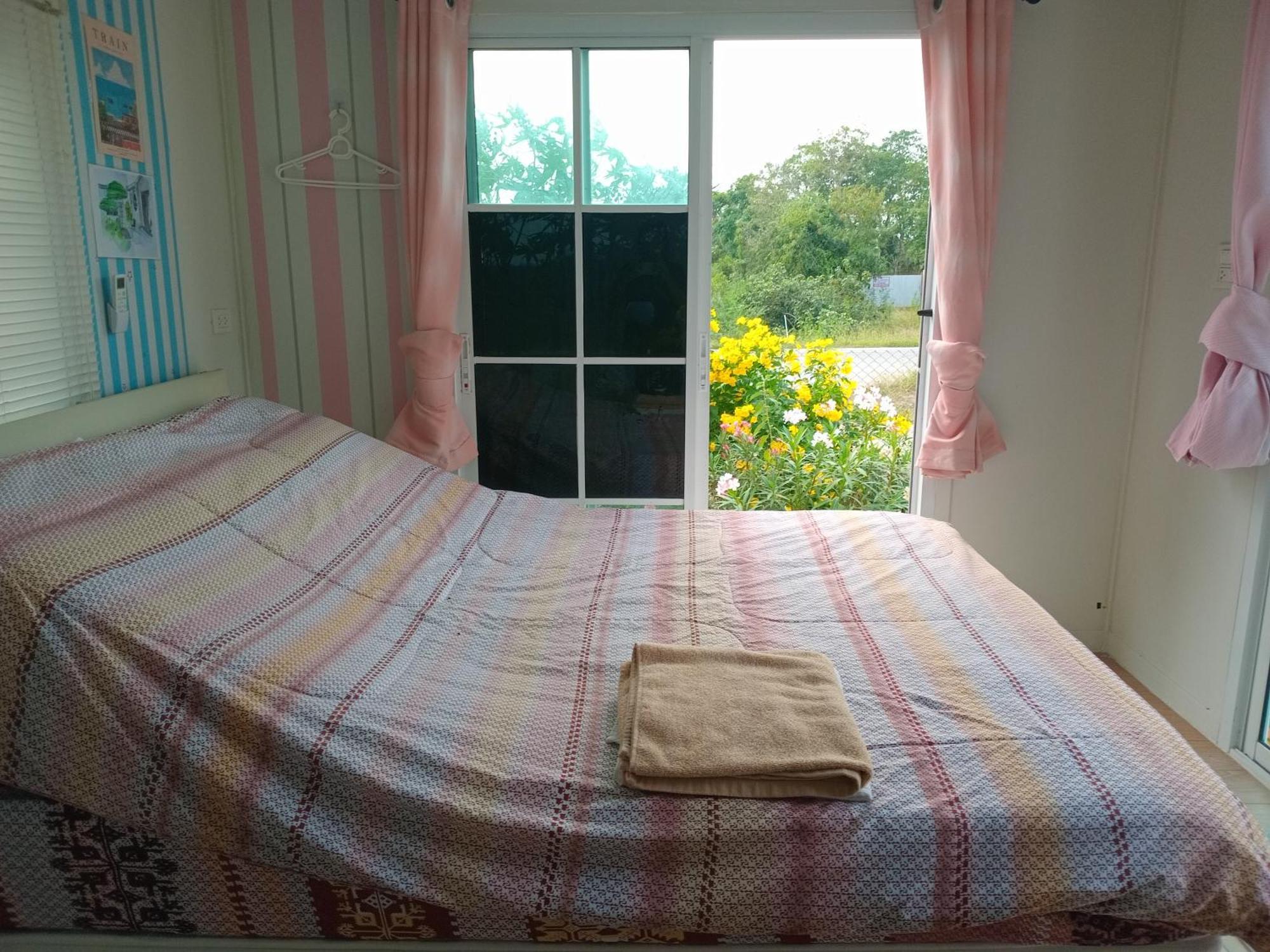 บ้านพักตากอากาศขนาดเล็ก ห่างชายหาดบางเก่า 800 เมตร #Cottage Ban Bo Yai Buitenkant foto